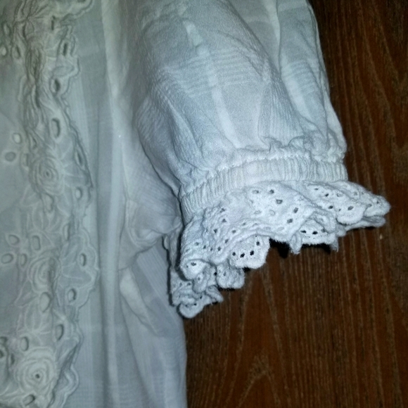 White Eyelet Trim Ruffle Blouse - Picture 3 of 4